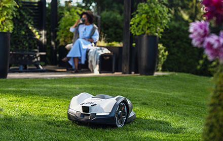 robot koszący automover firmy Husvarna