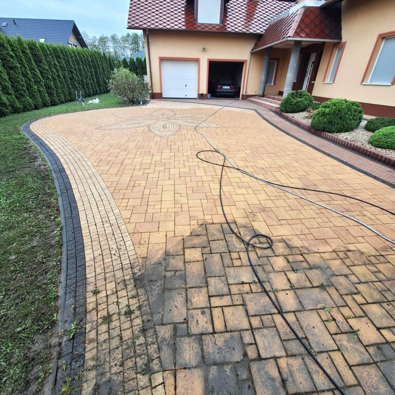 czyszczenie kostki brukowej w ogrodzie